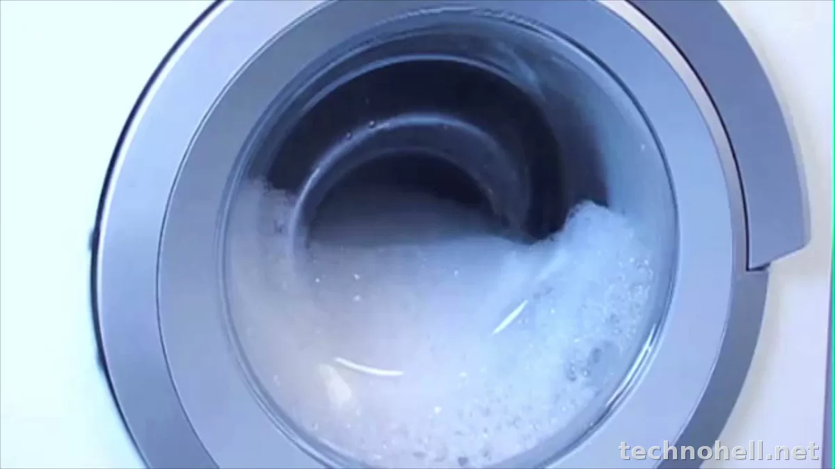 Почему стиральная машина оставляет пену после стирки: причины и что делать без лишнего ремонта
