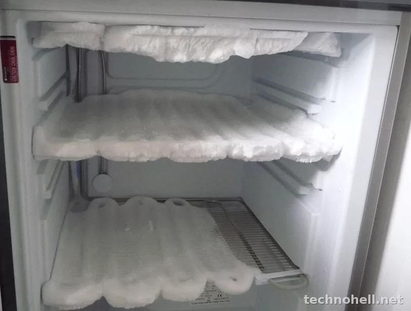 Холодильник морозит продукты в холодильной камере: почему это происходит и что делать
