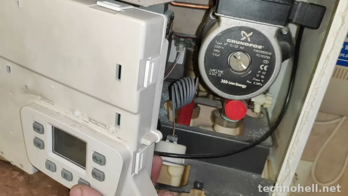 Шумит, свистит или булькает котел: что это значит и что делать по шагам